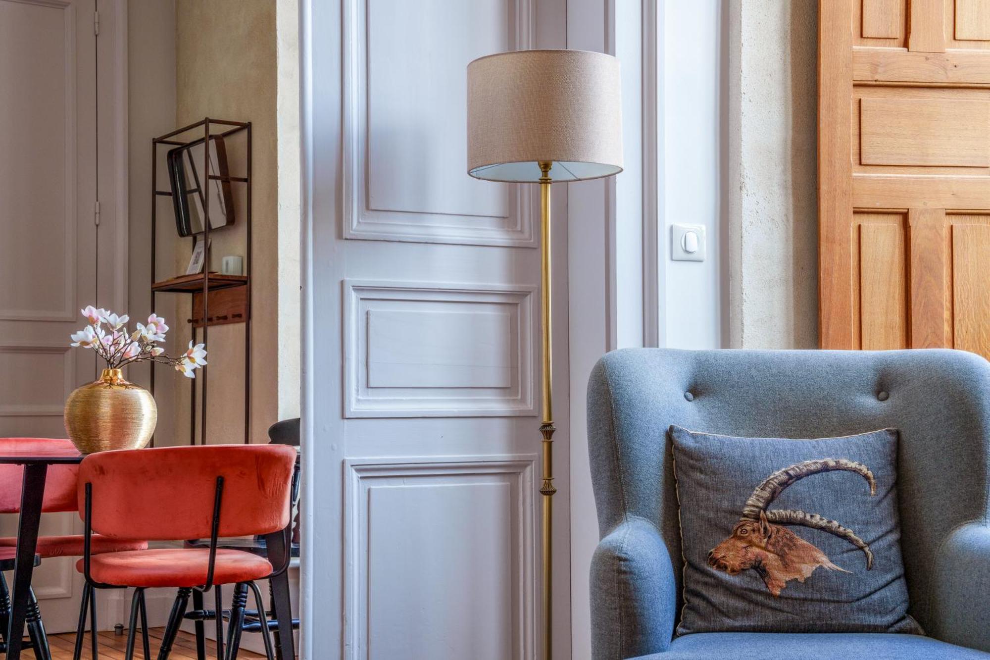 Appartement Raffine Vue Cathedrale, Jardin, Wifi Тур Екстер'єр фото